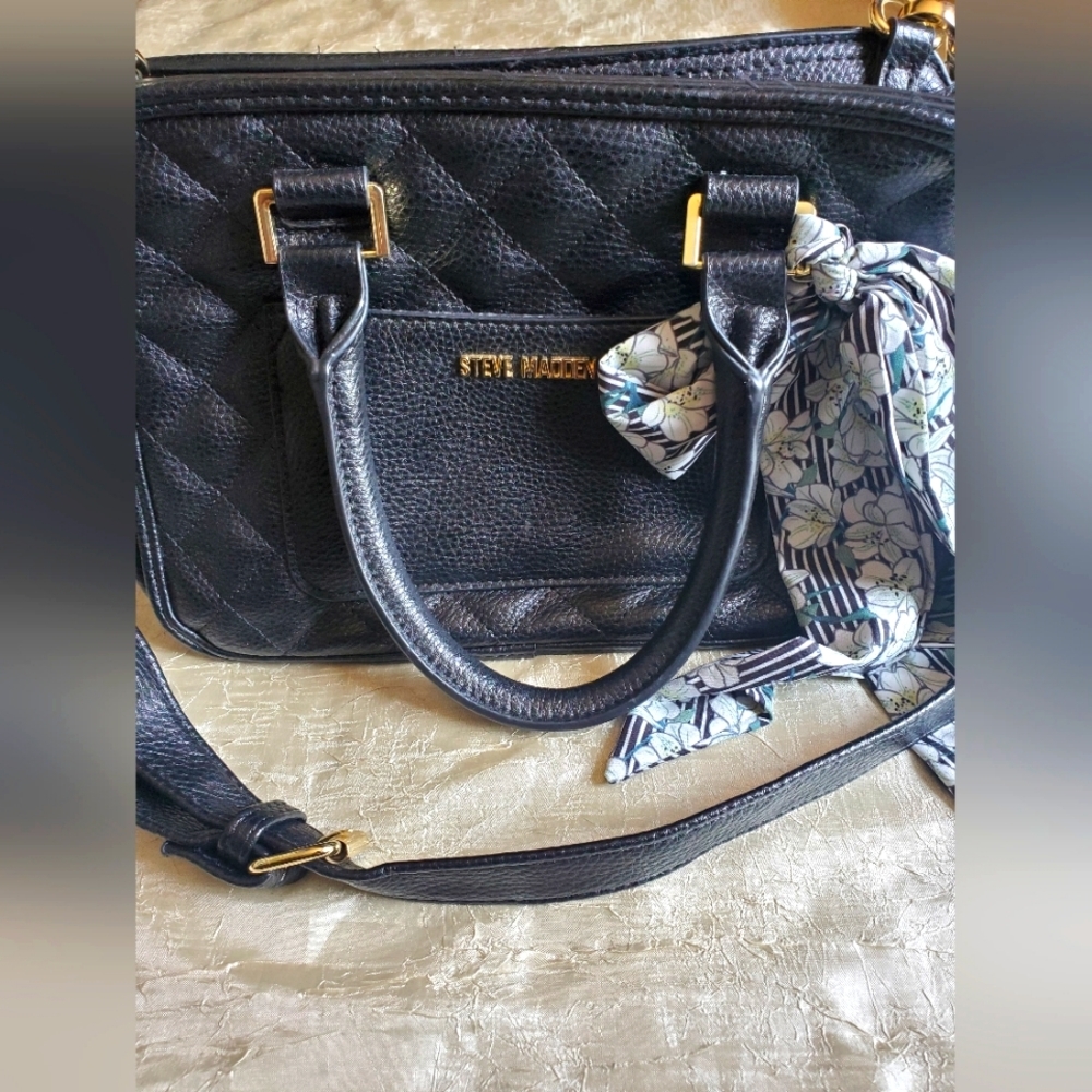 Steve Madden quilted satchel purse handbag - Picture 2 of 3